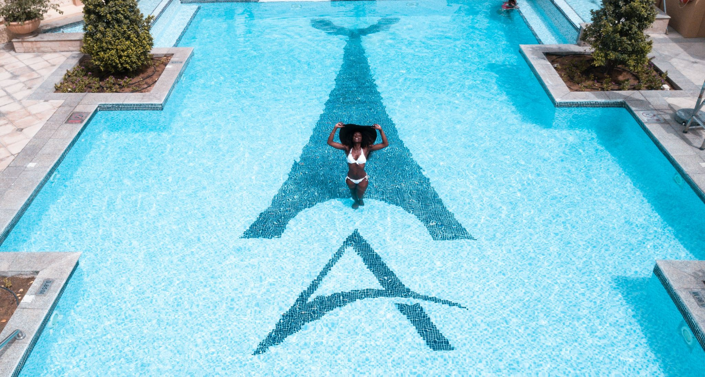 clean and clear swimming pool